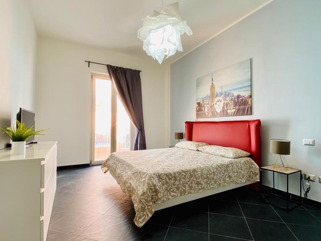 Sea View Apartment 5 Mt From The Beach Салерно Екстериор снимка